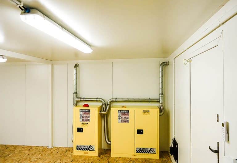 Magazyn do składowania aktywnego i pasywnego 30m²