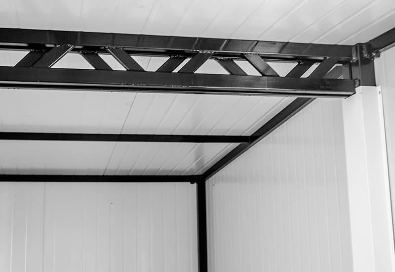 Magazyn chemiczny do przechowywania substancji niebezpiecznych (farb, lakierów) z destylarnią