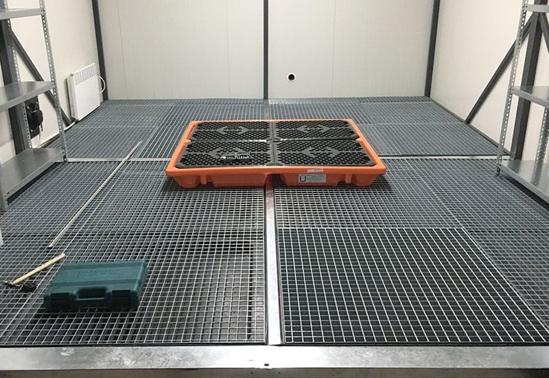 Magazyn przeznaczony do pasywnego i aktywnego składowania czynników niebezpiecznych wszystkich klas zagrożenia wrażliwych na temperaturę i wilgoć